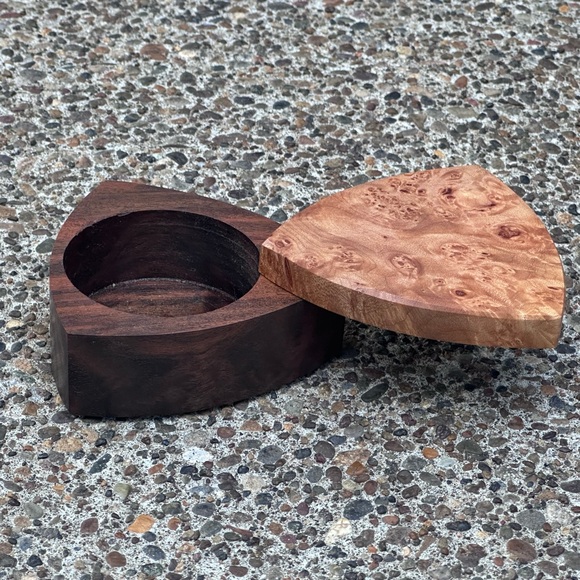 Gorgeous wooden Trinket , Jewelry, Treasure Box in Excellent condition! … - Picture 8 of 14